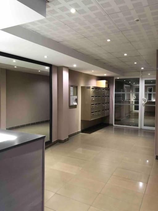 Bel Appartement Nimois Au Calme Avec Balcon Nîmes Eksteriør billede